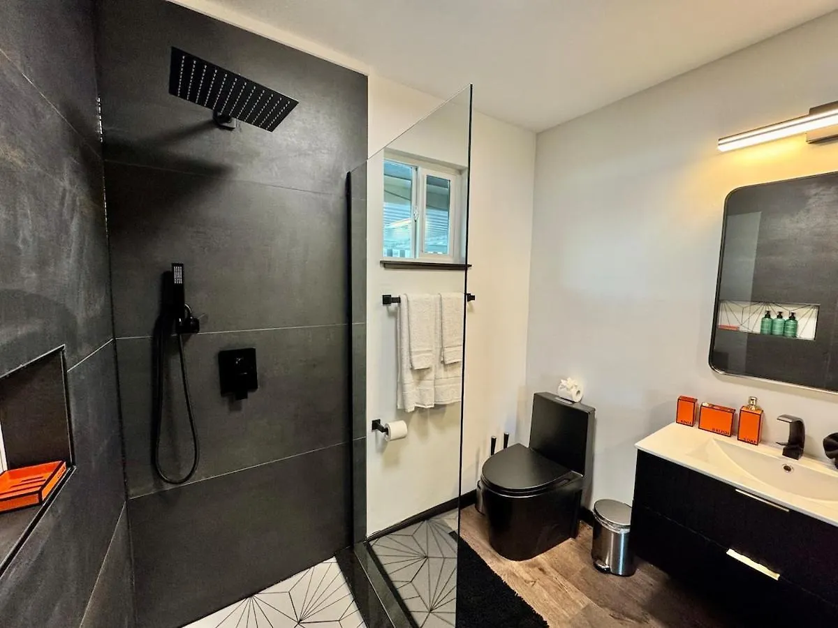 Luxury Villa With Private Spa Phoenix