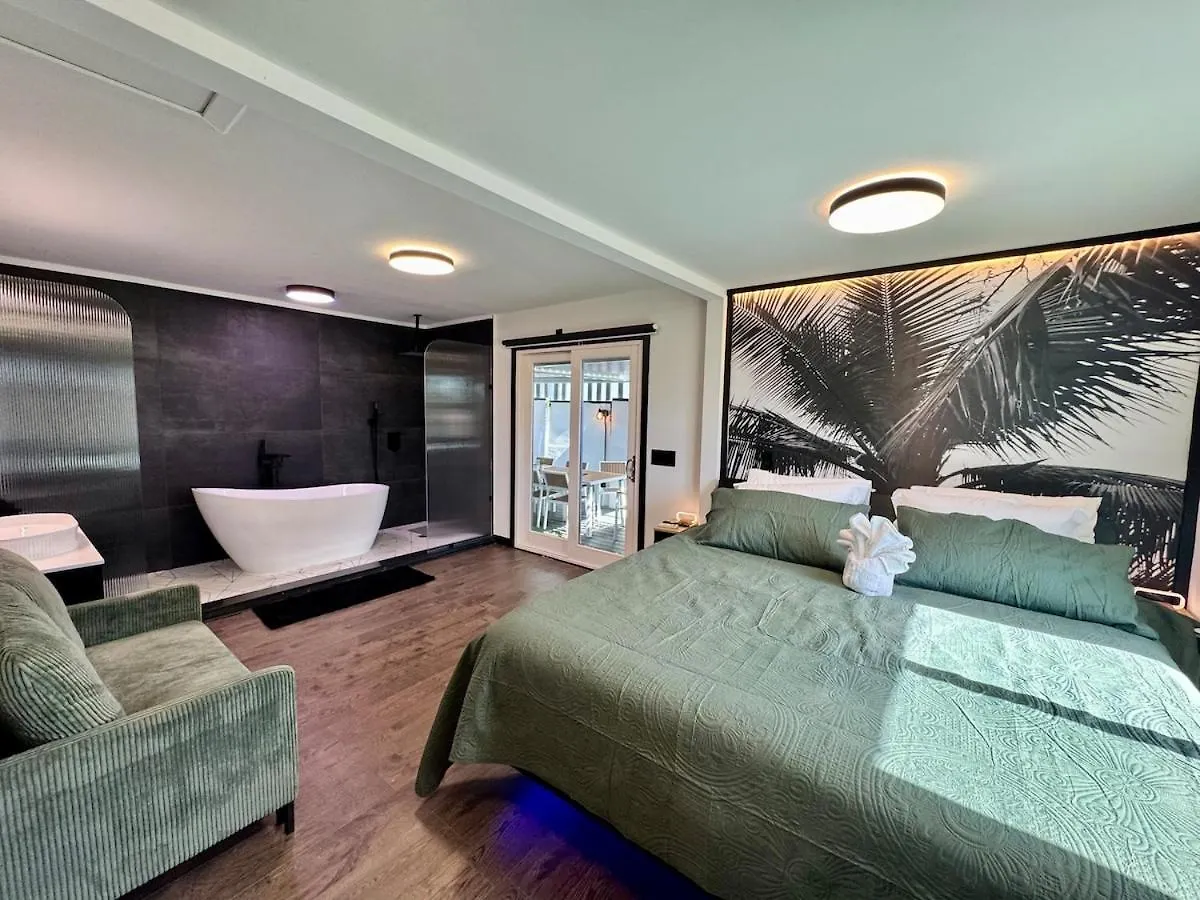 Luxury Villa With Private Spa Phoenix