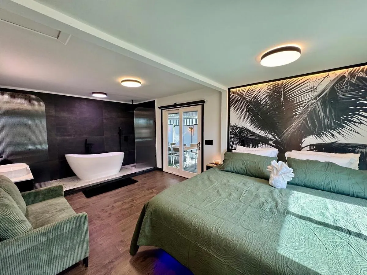 Luxury Villa With Private Spa Phoenix